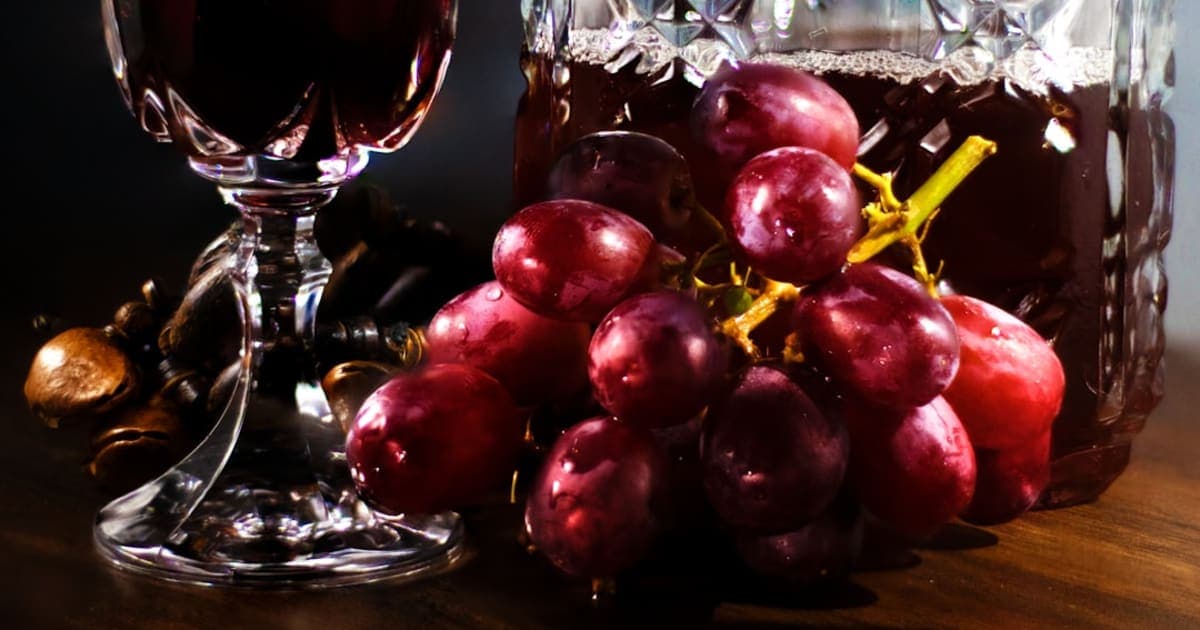Grape Juice vs. Wine for Kiddush