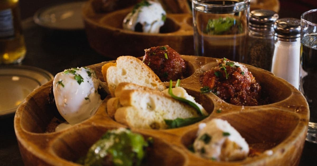 The Seder Plate Explained: Items and Meanings